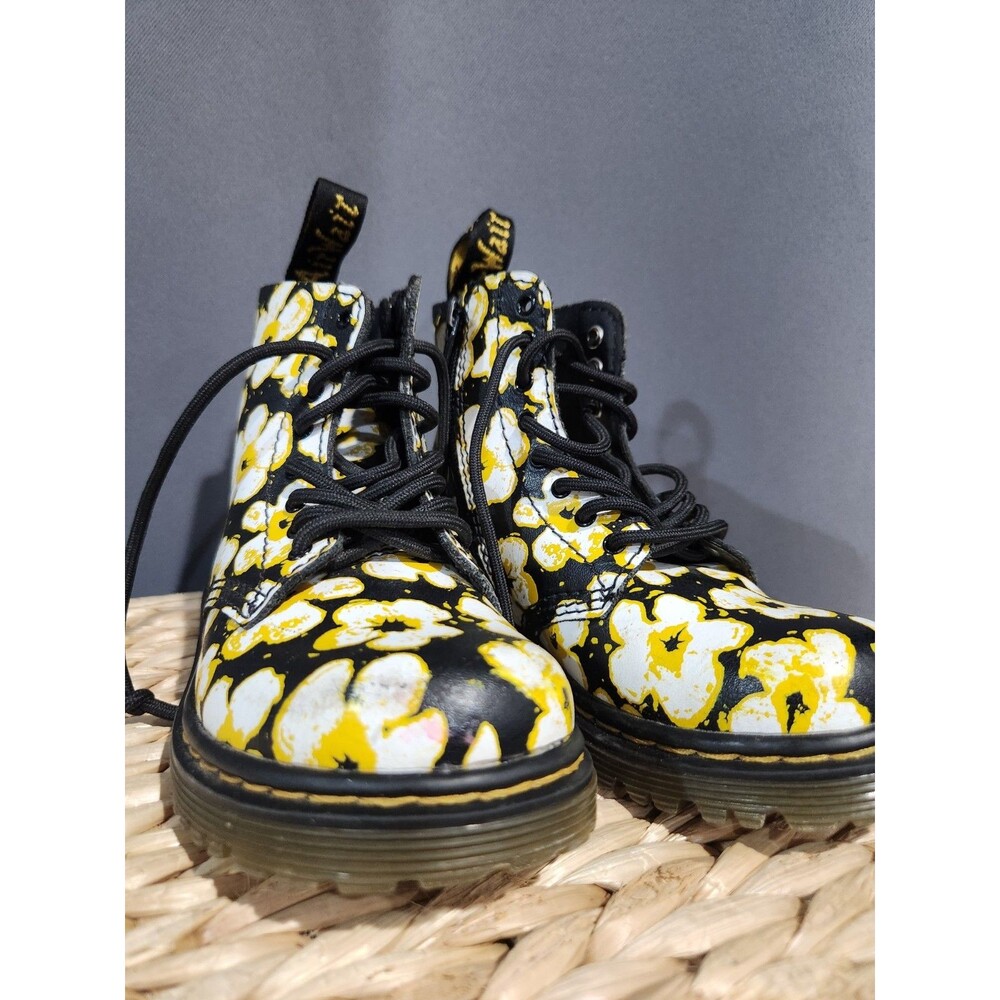 Dr Martens 1460 Pascal Junior Pansy Yellow Black Floral US 9  AirWair Boot DM’s
